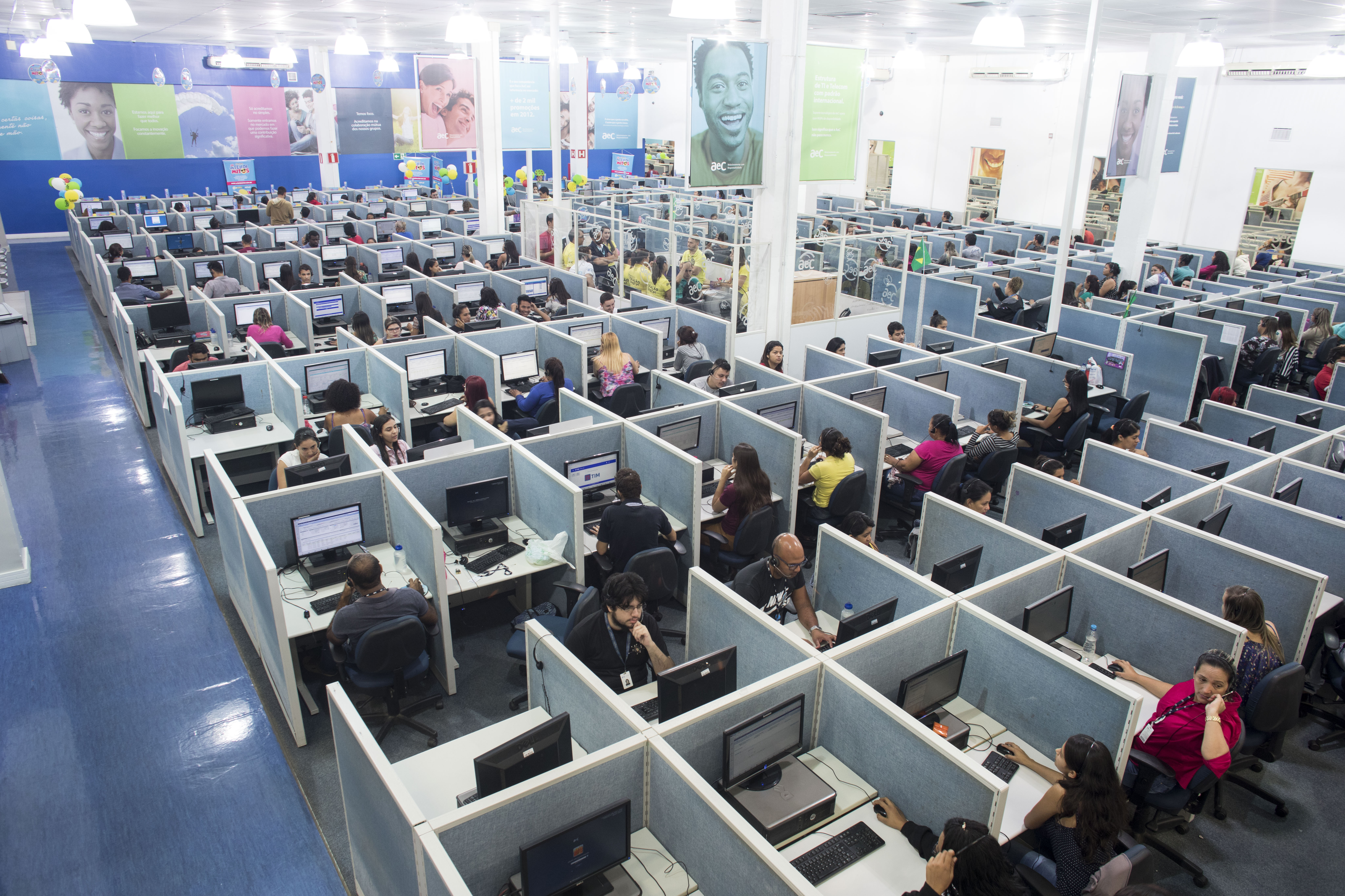 Prefeito Helder Carvalho anuncia abertura de 200 vagas de emprego da empresa A&C em Sousa