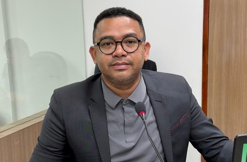 Vereador Abel Sales reage a declarações de Lafayette Gadelha e relembra cenário encontrado por Tyrone ao assumir Prefeitura de Sousa.