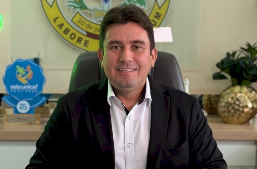 Prefeito Helder Carvalho assina ordem de serviço de R$ 5,5 milhões para nova iluminação em LED em setores de Sousa e São Gonçalo
